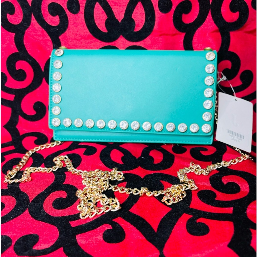 - Women’s Faux Leather Clutch Purse Green